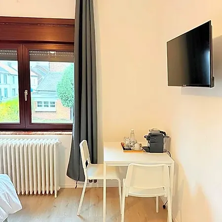 Hotel Mervaroom *